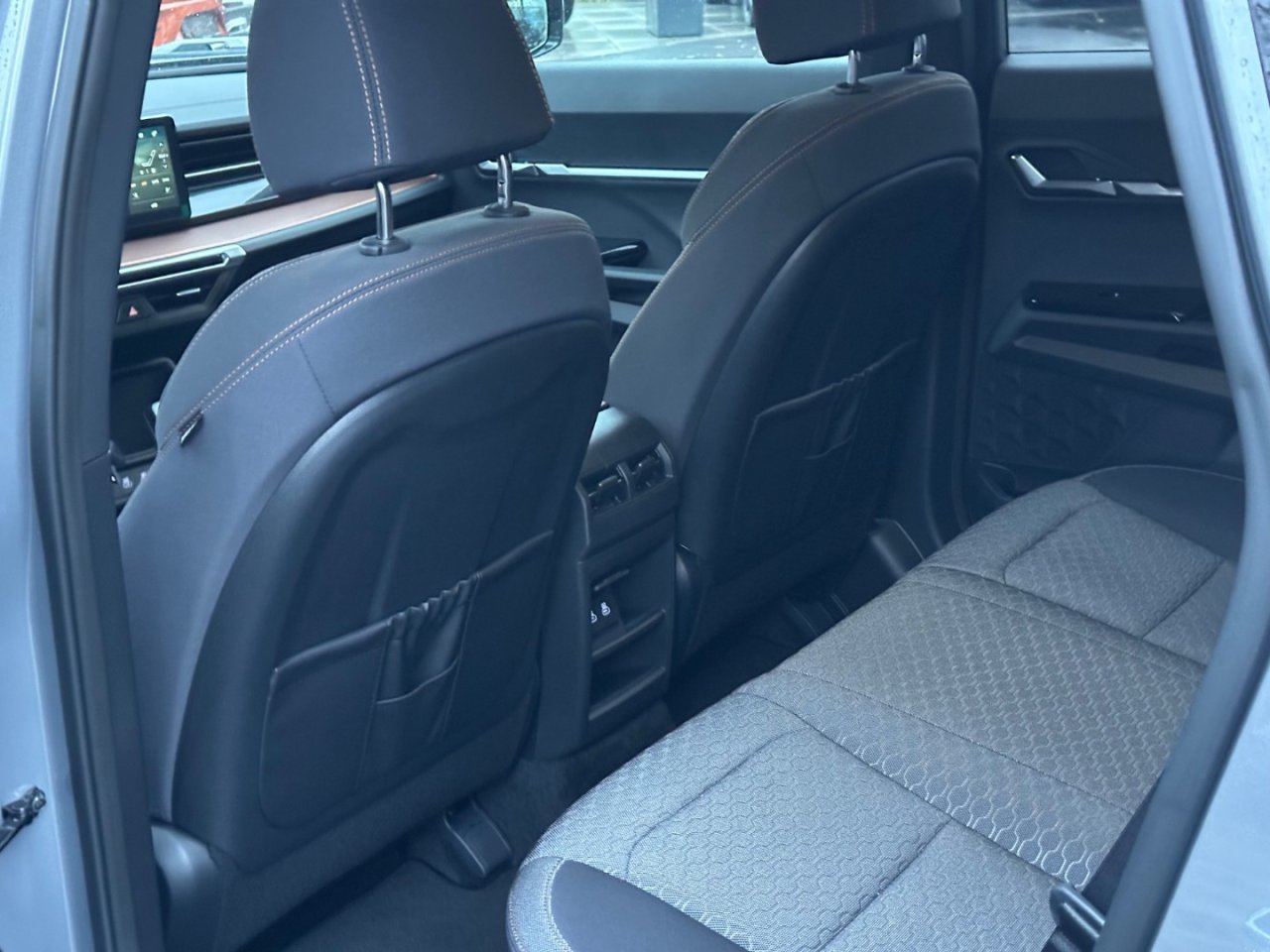 KGM Torres HEV STYLE ADE2 65810