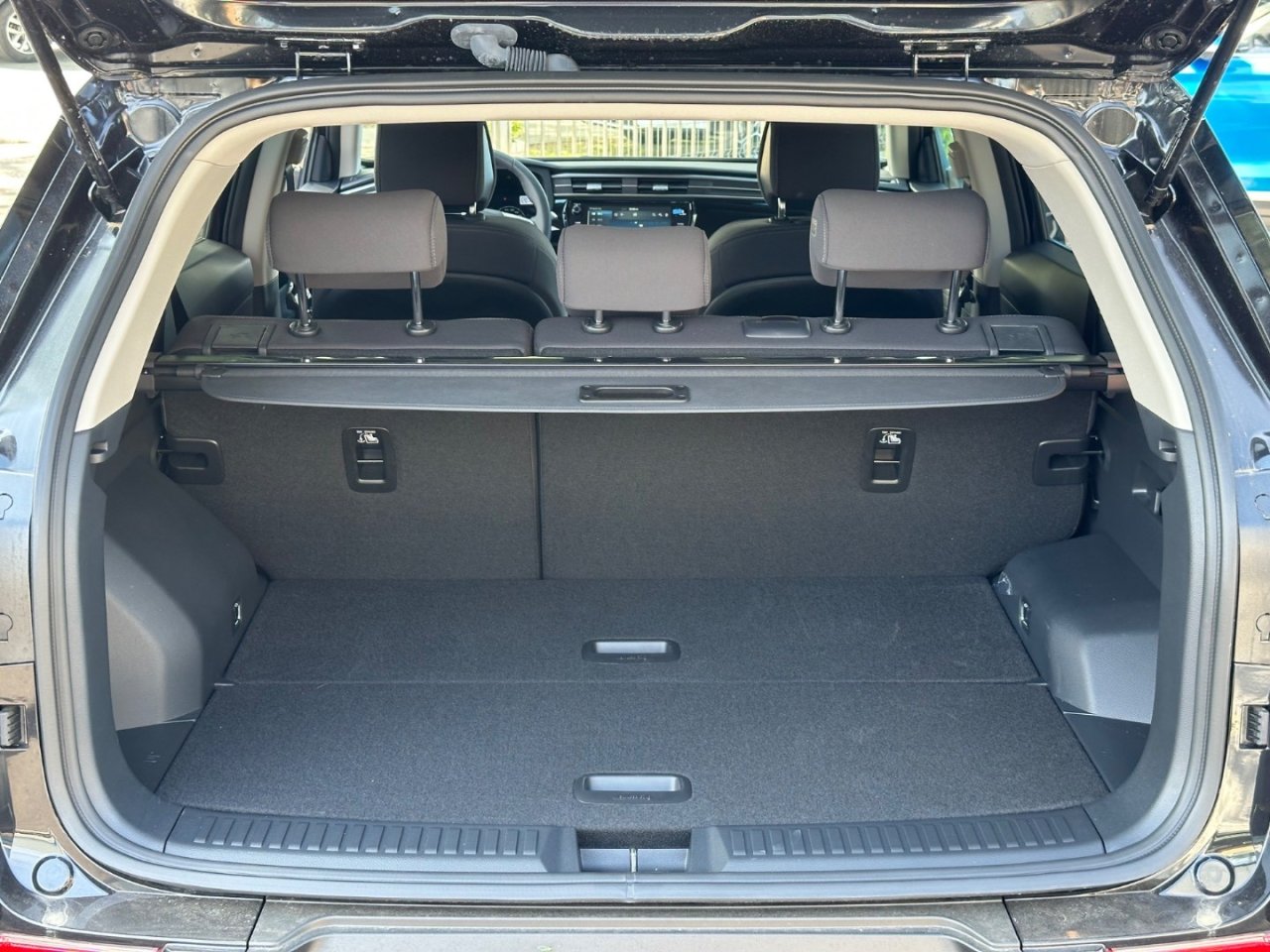 KGM korando style lak 68794